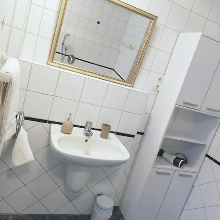 Hello Apartment *